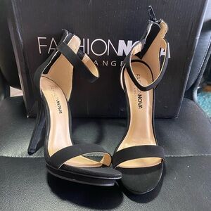 Fashion Nova ‘AMY’ Black Suede Stiletto Heels Size 6